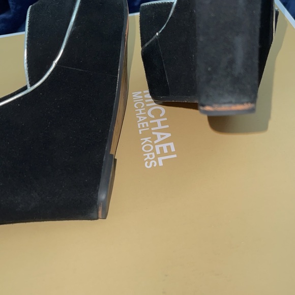 Michael Kors Riley wedge - Picture 6 of 6